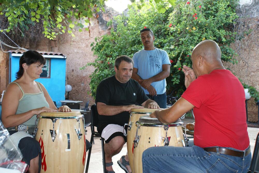 Échanges musicaux lors d'un séjour chez l'habitant à Cuba